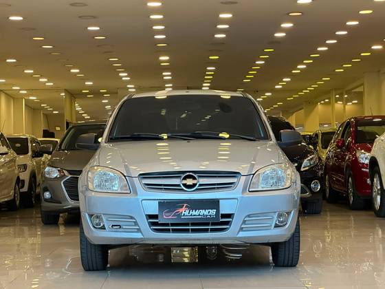 CHEVROLET PRISMA 1.4 MPFI JOY 8V FLEX 4P MANUAL CHEVROLET PRISMA 1.4 MPFI JOY 8V FLEX 4P MANUAL